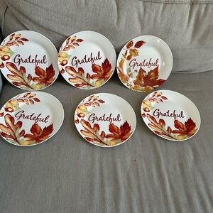 Royal Norfolk Grateful Dinnerware Set - Red and Yellow Leaves
